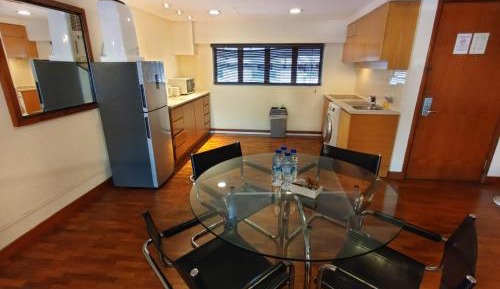 2 Executive Suite