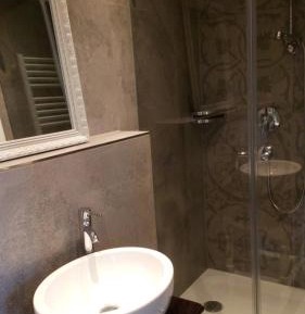 Single Room with Private Bathroom