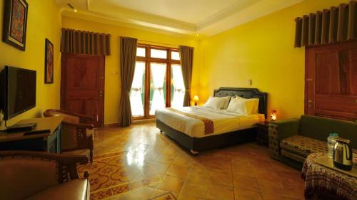 Standard King Room