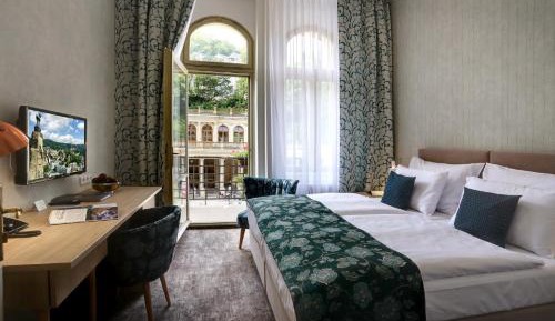 Comfort Double or Twin Room with View
