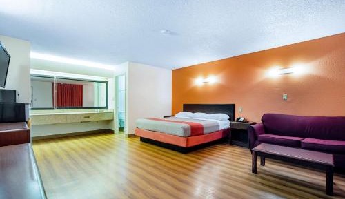 King Room with Spa Bath - Non-Smoking
