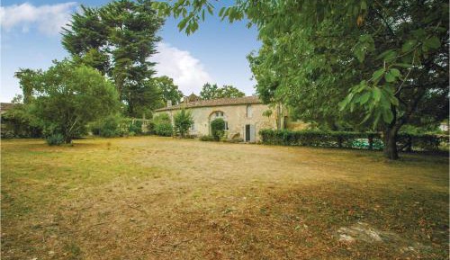 Four-Bedroom Holiday Home