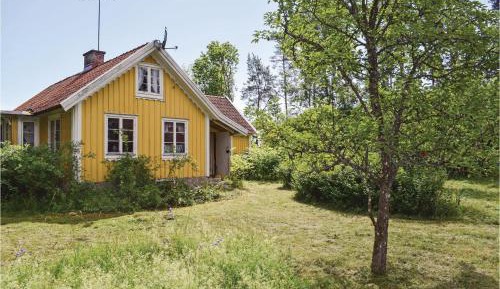 Three-Bedroom Holiday Home 