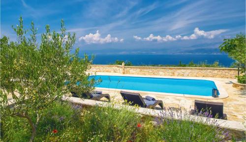 Five-Bedroom Holiday Home