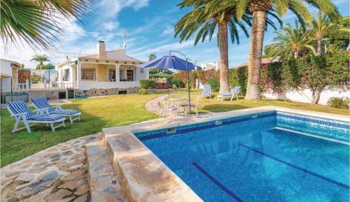Two-Bedroom Holiday Home