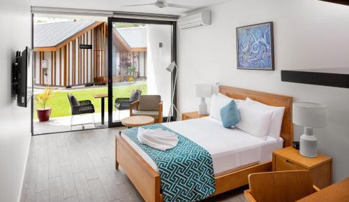 Deluxe Suite with Garden View