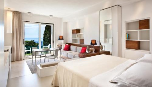 Studio Apartment - Separate Building