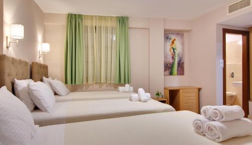 Luxury Quadruple Room