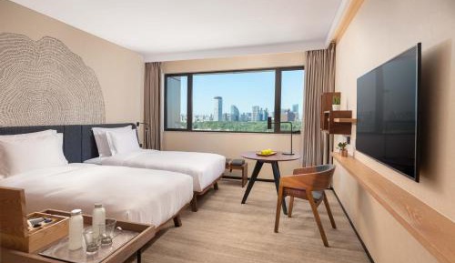 Twin Room with View