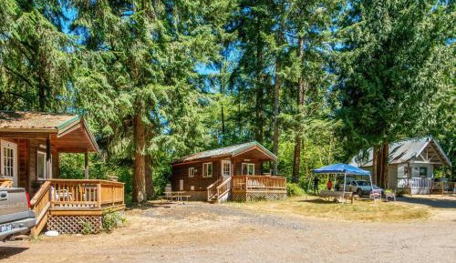 One-Bedroom Cabin