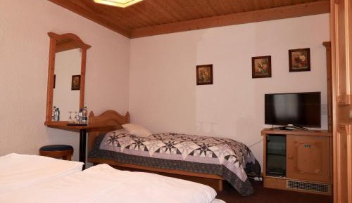 Triple Room with Shower