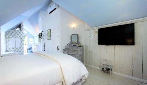 King Suite with Spa Bath