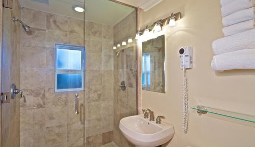 Luxury Two-Bedroom Suite