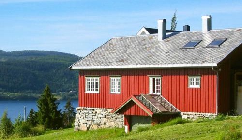 Four-Bedroom Holiday Home