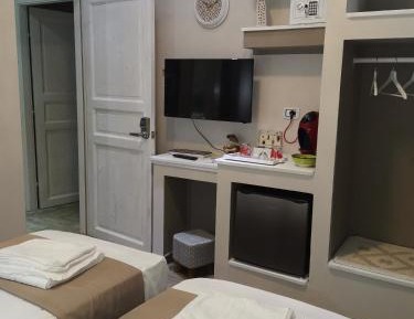 Deluxe Double or Twin Room with City View