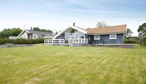 Five-Bedroom Holiday Home