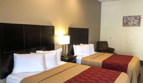 Queen Room with Two Queen Beds - Non-Smoking