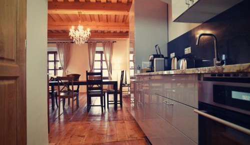 Studio Apartment