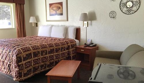 King Room - Non-Smoking