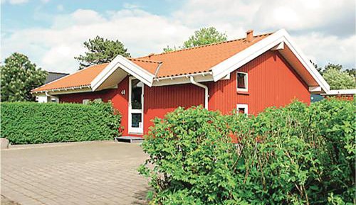 Two-Bedroom Holiday Home