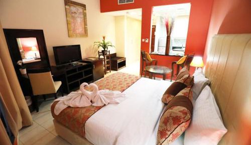 Deluxe Studio Apartment