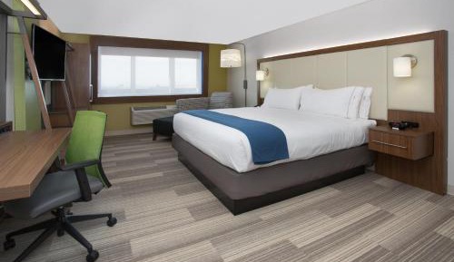Standard King Room - Communications Accessible