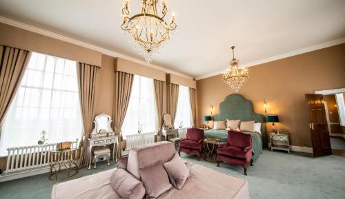 Empress Suite