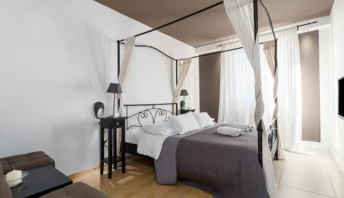 Luxury Two-Bedroom Apartment