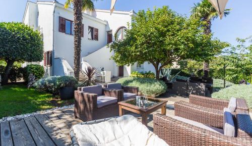 Deluxe Double Room with Balcony and Sea View