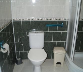 Twin Room with Private Bathroom