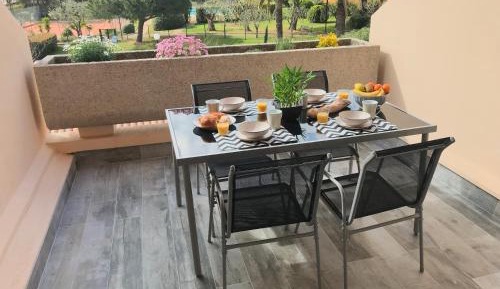 Deluxe Apartment