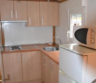 Bungalow (5 Adults)
