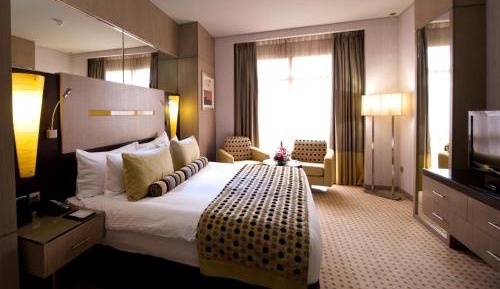 Deluxe King Suite