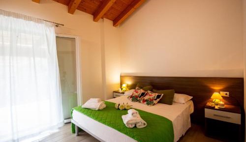 One-Bedroom Apartment (4 Adults)
