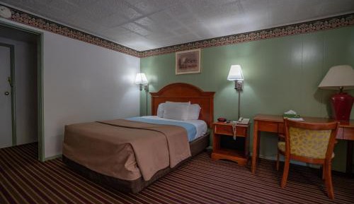 Deluxe Single Room
