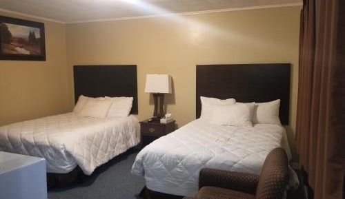 Deluxe Queen Room with Two Queen Beds
