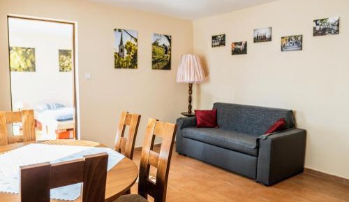 Apartment with Garden View