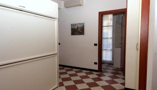 One-Bedroom Apartment (5 Adults)
