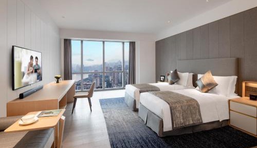 Studio Deluxe River View Twin - Luggage Delivery Service