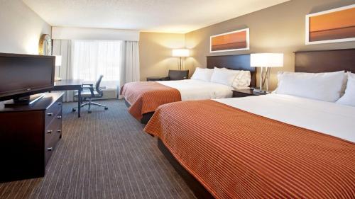 Standard Room with Two Queen Beds