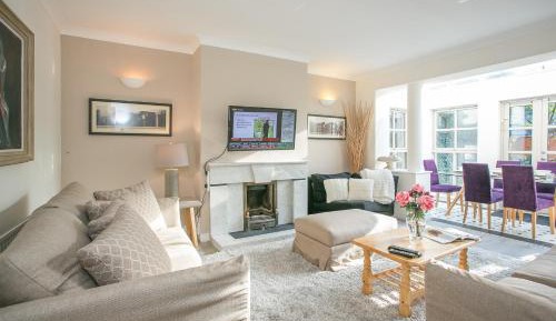 Three-Bedroom Townhouse