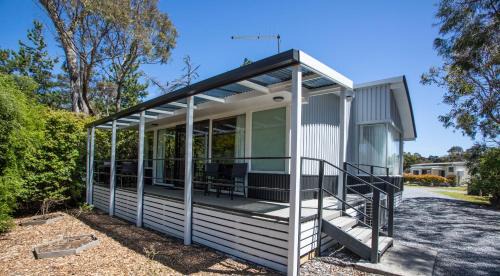 Two Bedroom Bungalow - Water Front 