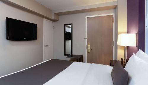 Queen Room - Non-Smoking