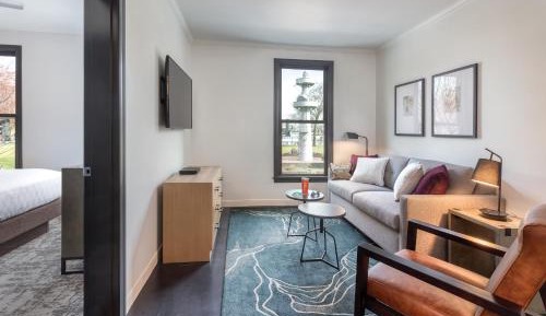 One-Bedroom Suite