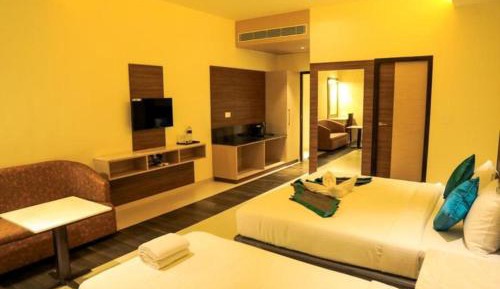 Triple Room
