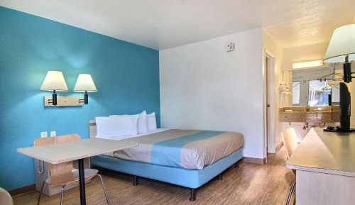 Queen Room