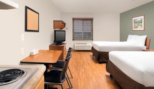 Queen Room with Two Queen Beds - Accessible/Non-Smoking 