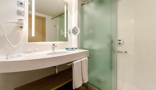 Double or Twin Room with Side Sea View