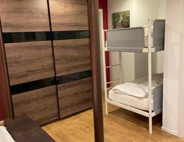 Family Room (2 Adults + 2 Children)