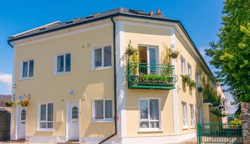 Three-Bedroom Townhouse